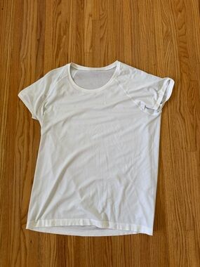 lululemon athletica White Short-Sleeve Women's Tee
